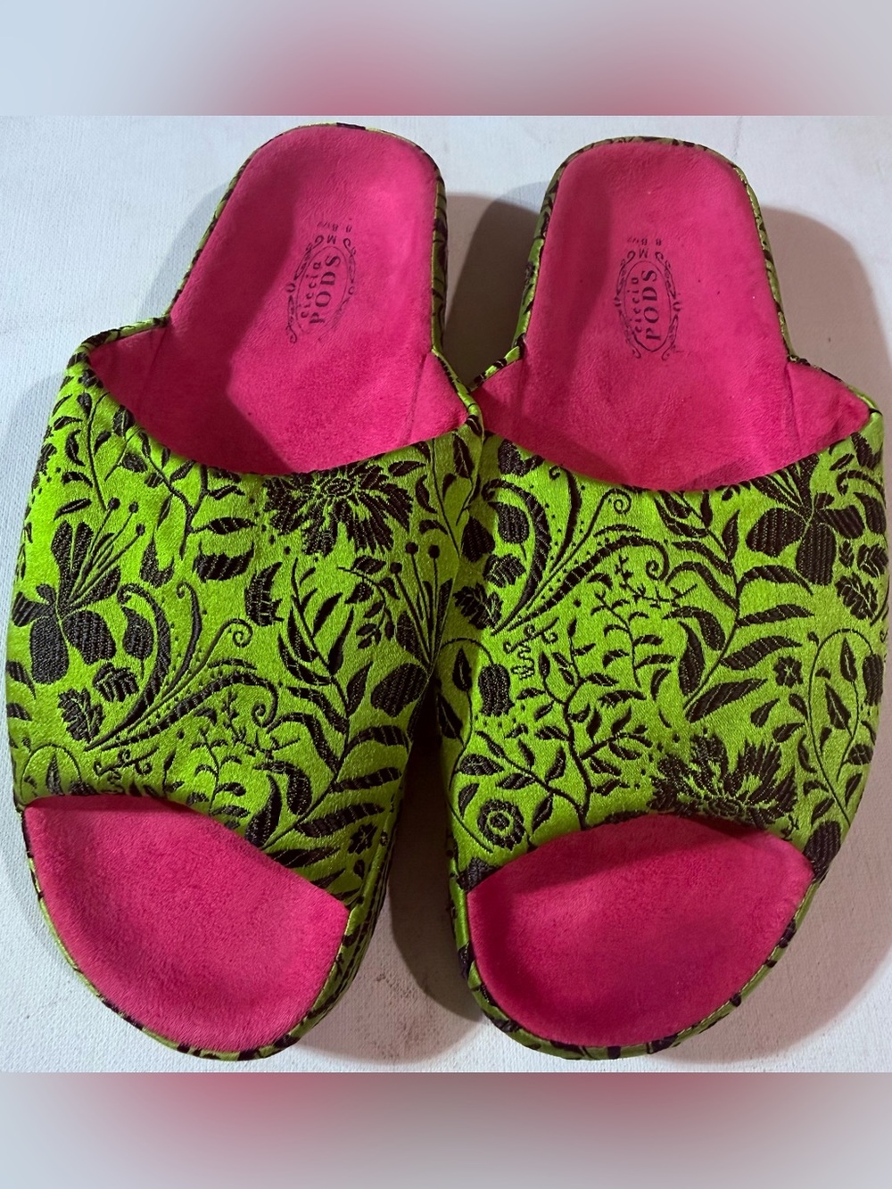 Green Floral Open-Toe Slip-On Mules with Pink Footbed